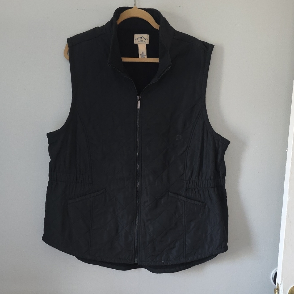 Blue Mountain Men's Black Quilted Vest 2X